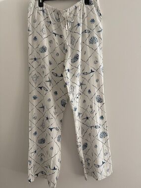 White and Navy Shell-Print Lounge Pants